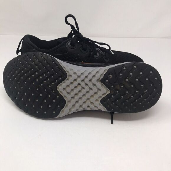 Nike Legend React Womens Size 7 Running Shoes Black Metallic Gold AA1626 004 - Picture 12 of 15